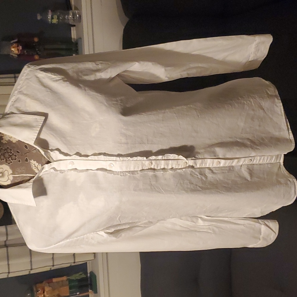 EDDIE BAUER Women's Button Up